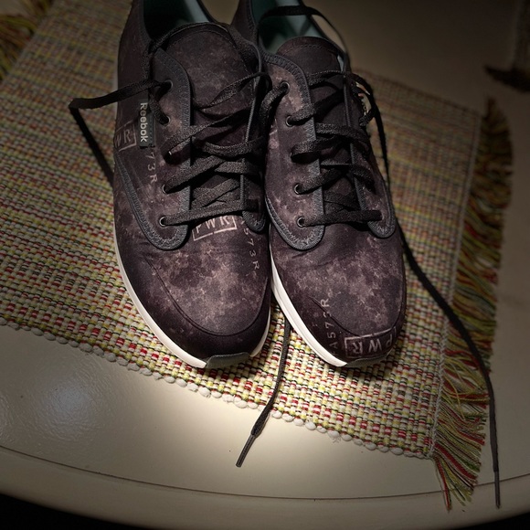 Reebok shoes size 11 - Picture 4 of 4